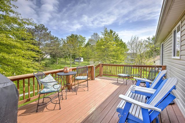3806 Apple Valley Drive, Howard, OH 43028