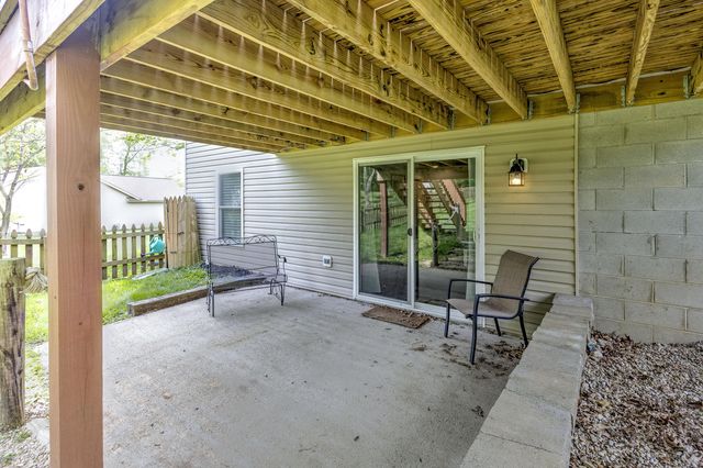 3806 Apple Valley Drive, Howard, OH 43028