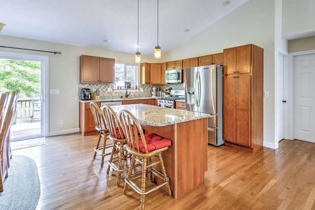 3806 Apple Valley Drive, Howard, OH 43028