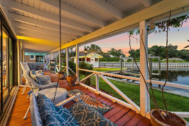 715 SW Rustic Circle, Stuart, FL 34997