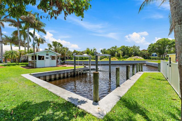 715 SW Rustic Circle, Stuart, FL 34997