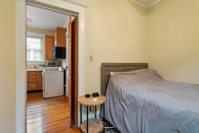 685 Myrtle Avenue, Albany, NY 12208