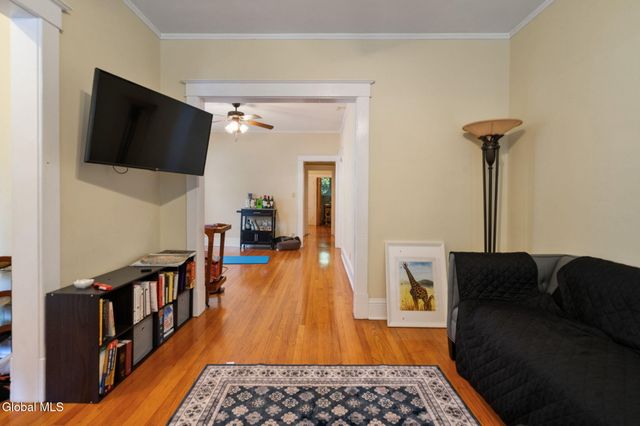 685 Myrtle Avenue, Albany, NY 12208