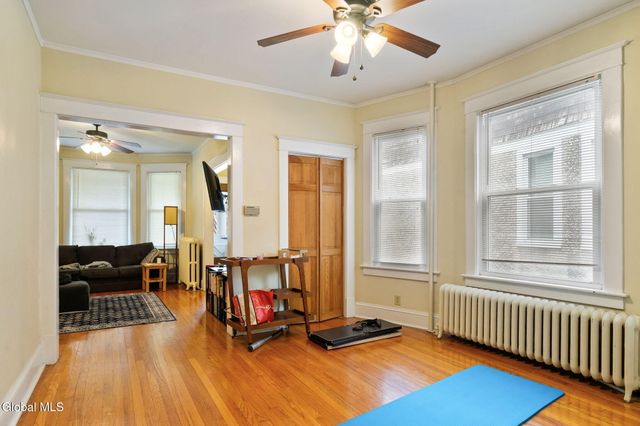 685 Myrtle Avenue, Albany, NY 12208