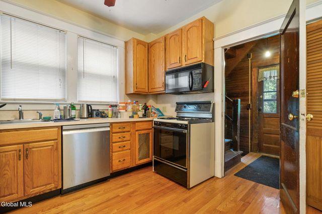 685 Myrtle Avenue, Albany, NY 12208