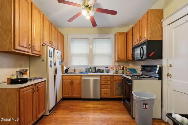 685 Myrtle Avenue, Albany, NY 12208