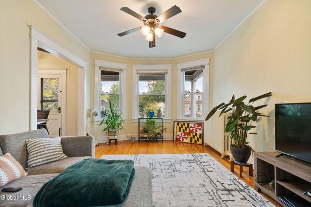 685 Myrtle Avenue, Albany, NY 12208