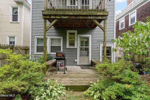 685 Myrtle Avenue, Albany, NY 12208