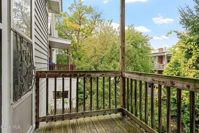 685 Myrtle Avenue, Albany, NY 12208