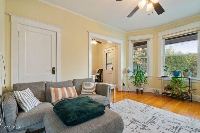 685 Myrtle Avenue, Albany, NY 12208