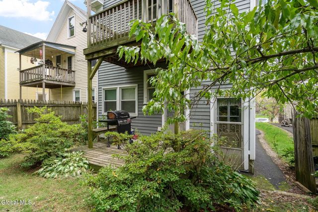 685 Myrtle Avenue, Albany, NY 12208