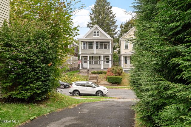 685 Myrtle Avenue, Albany, NY 12208