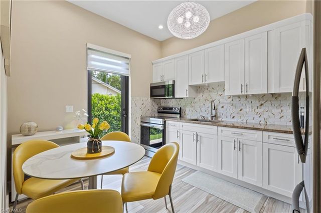 2123 19th ST SW, Naples, FL 34117