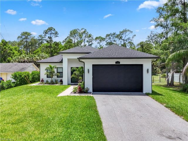2123 19th ST SW, Naples, FL 34117