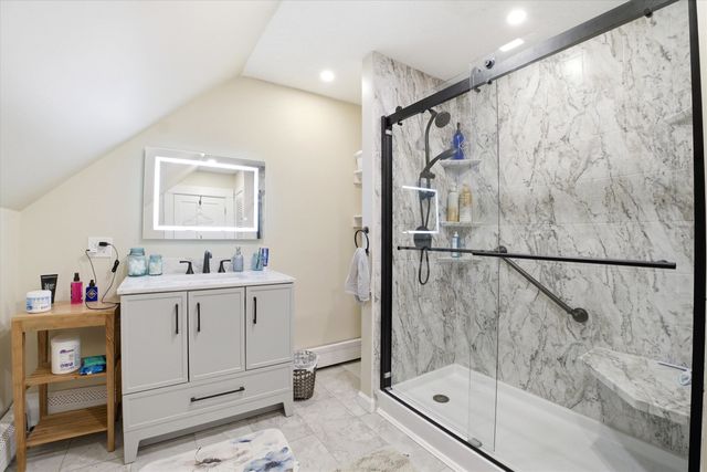 4 Orange Street, Milford, NH 03055