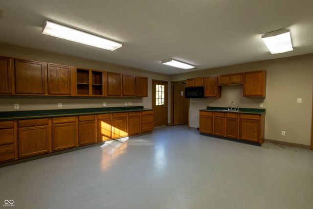 5325 N State Road 59, Brazil, IN 47834