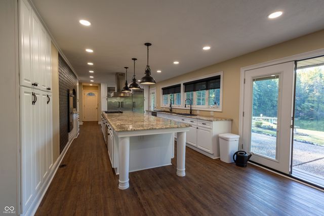 5325 N State Road 59, Brazil, IN 47834