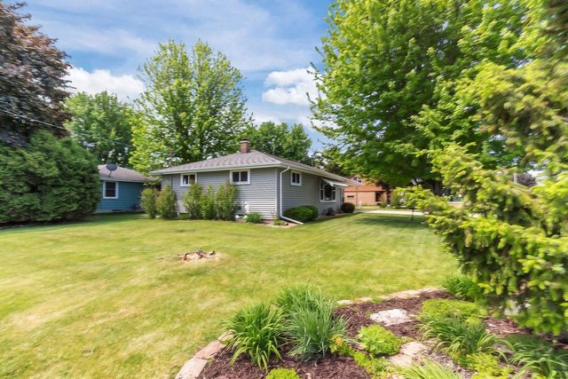 288 FORKIN STREET, Menasha, WI 54952