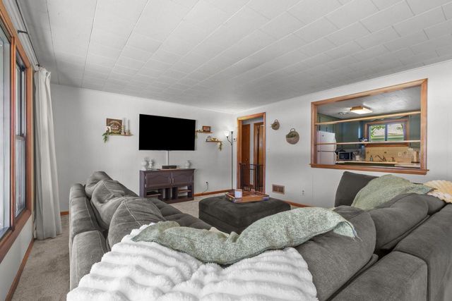 288 FORKIN STREET, Menasha, WI 54952