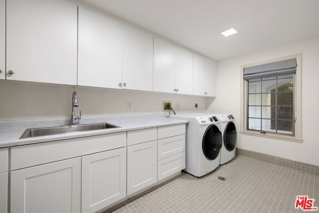 851 Devon Avenue, Los Angeles, CA 90024