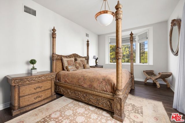 851 Devon Avenue, Los Angeles, CA 90024