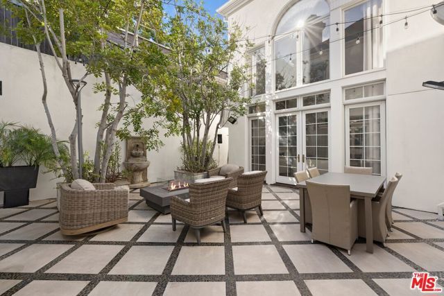 851 Devon Avenue, Los Angeles, CA 90024