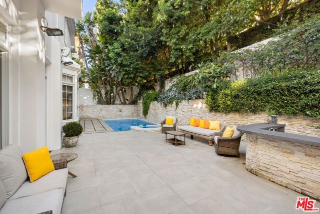 851 Devon Avenue, Los Angeles, CA 90024