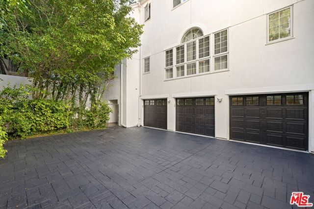 851 Devon Avenue, Los Angeles, CA 90024