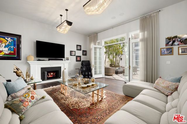 851 Devon Avenue, Los Angeles, CA 90024