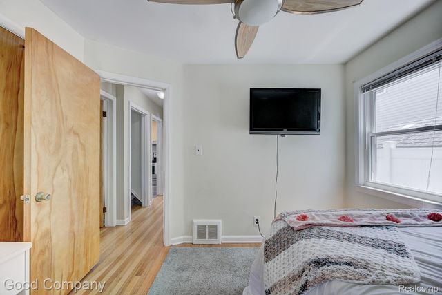 524 S Stephenson Highway, Royal Oak, MI 48067