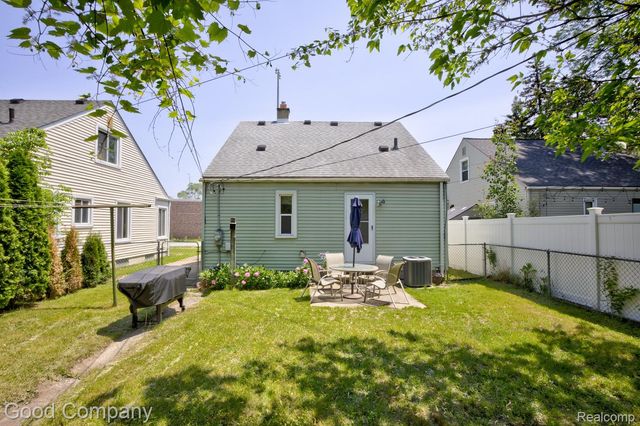 524 S Stephenson Highway, Royal Oak, MI 48067
