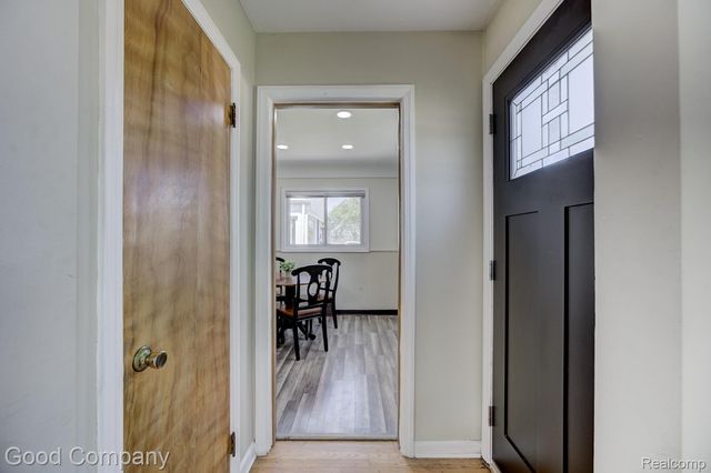 524 S Stephenson Highway, Royal Oak, MI 48067