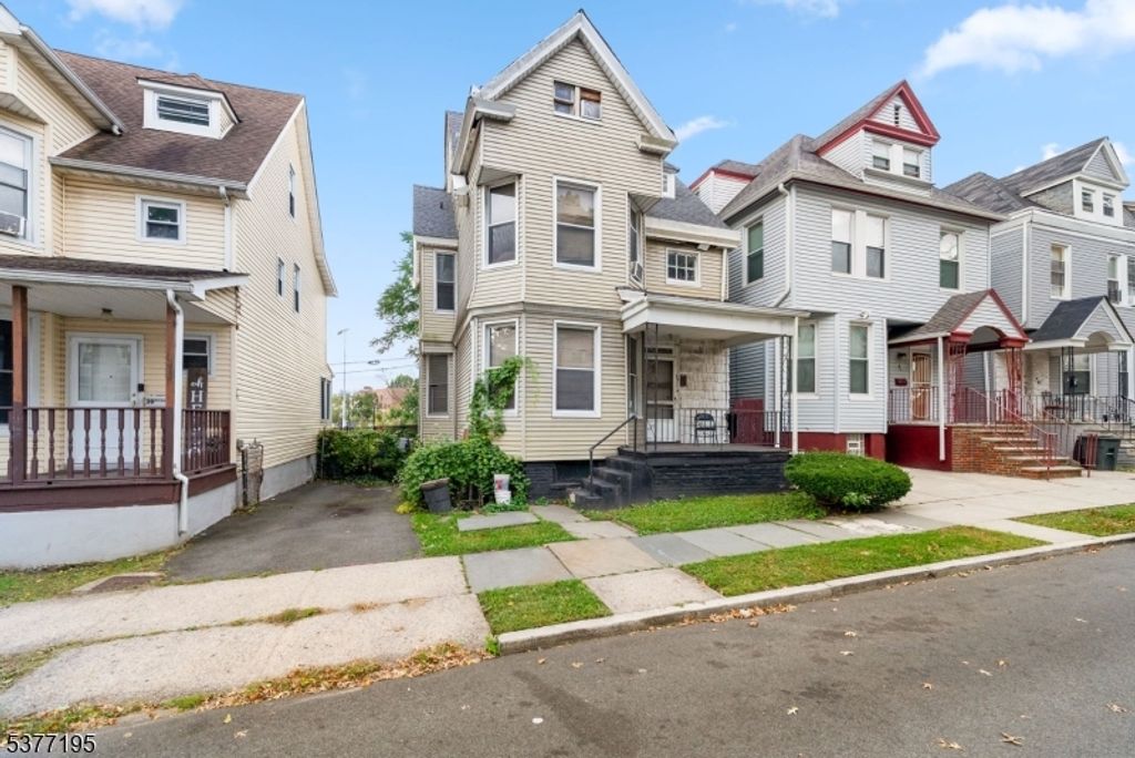 43 Grove Pl, East Orange City, NJ 07017 — photo 2