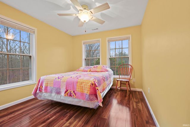 9353 S Chapel Hill Road, Heltonville, IN 47436