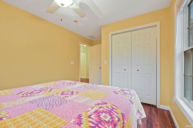 9353 S Chapel Hill Road, Heltonville, IN 47436