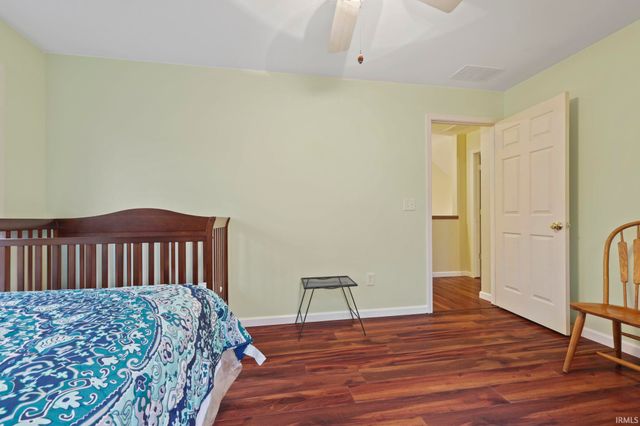 9353 S Chapel Hill Road, Heltonville, IN 47436