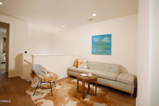281 N Mar Vista 14, Pasadena, CA 91106