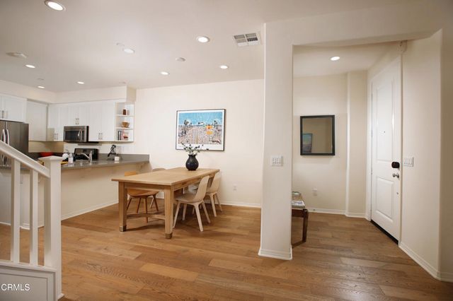 281 N Mar Vista 14, Pasadena, CA 91106