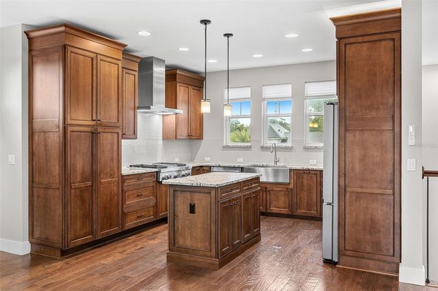437 N CAPEN AVENUE, Winter Park, FL 32789