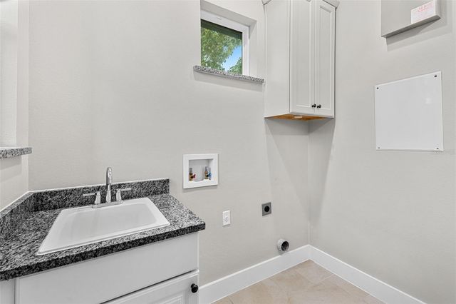 437 N CAPEN AVENUE, Winter Park, FL 32789