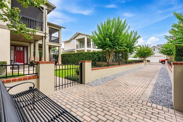 437 N CAPEN AVENUE, Winter Park, FL 32789