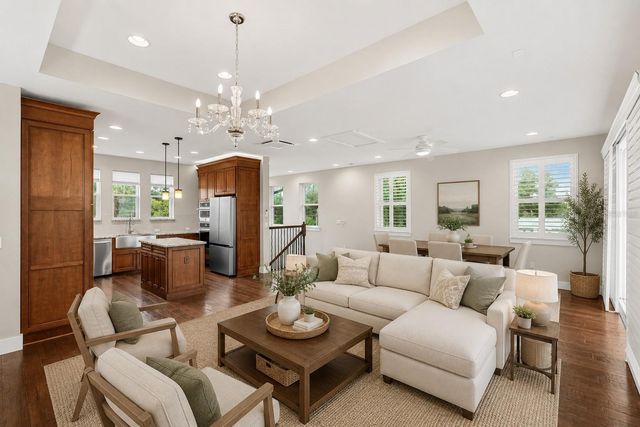 437 N CAPEN AVENUE, Winter Park, FL 32789