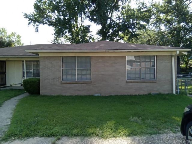 622-624 Newcastle Dr, Sherwood, AR 72120