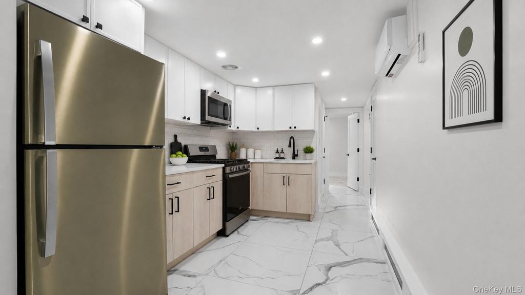 2539 Yates Avenue, Bronx, NY 10469 — photo 5