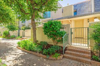 22239 1/4 Erwin Street, Woodland Hills, CA 91367