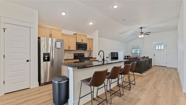 1710 Ferguson Street, Pea Ridge, AR 72751