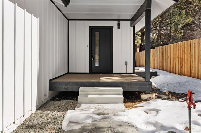 183 Moreno Lane, Sugarloaf, CA 92386