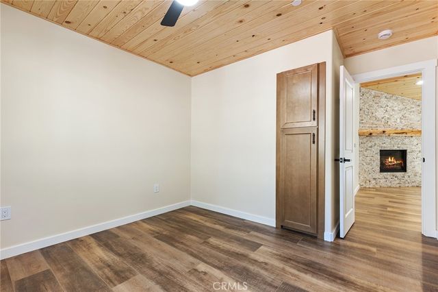 183 Moreno Lane, Sugarloaf, CA 92386