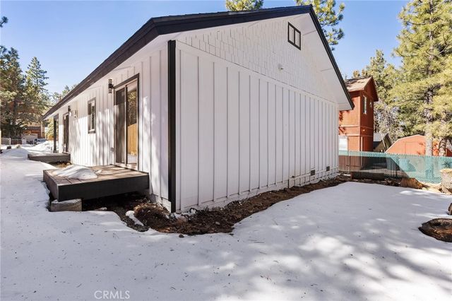 183 Moreno Lane, Sugarloaf, CA 92386