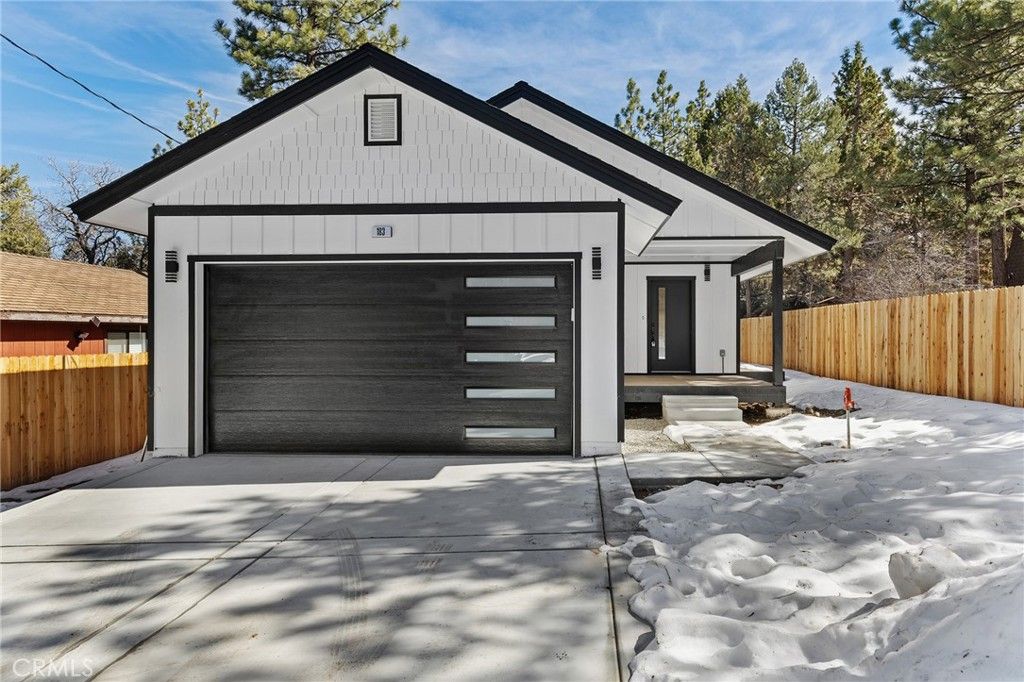 183 Moreno Lane, Sugarloaf, CA 92386